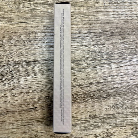 Burberry Effortless Khol Eyeliner 0.3g - 07 Antique Gold Brand New - Picture 6 of 7